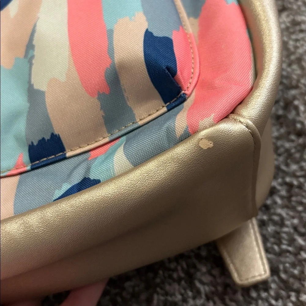 Backpack - Picture 10 of 12